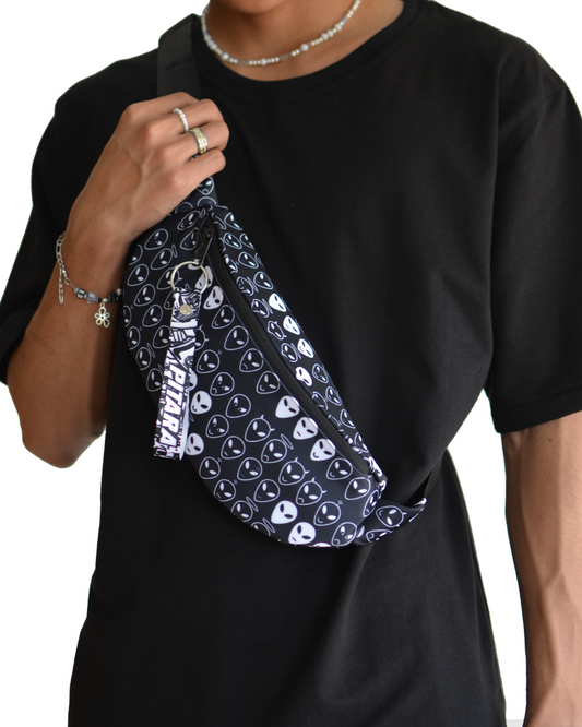 Aliens Fanny Pack