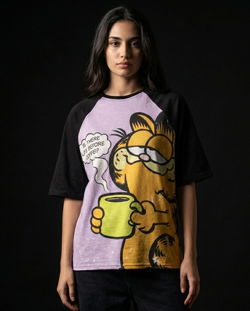 Garfield Loves Coffee Oversized Raglan T-shirt