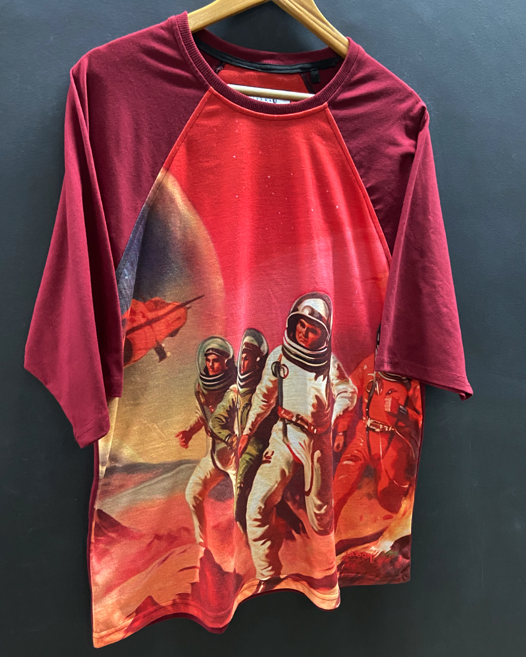 Space Marathon Oversized Raglan T-shirt