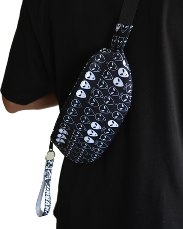 Aliens Fanny Pack
