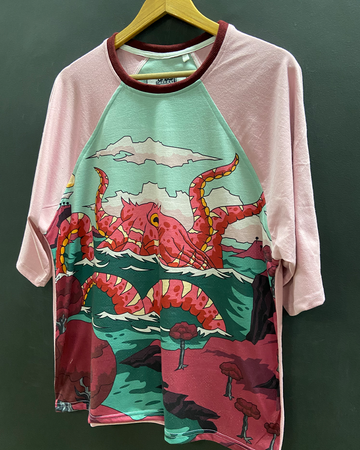 Oceanic Space Oversized Raglan T-shirt
