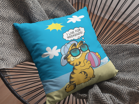 Garfield Loves Weekends Cushion Cover
