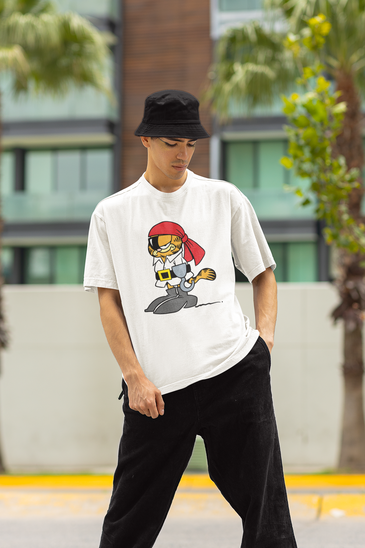 Garfield Pirate Oversized 100% Cotton Tshirt
